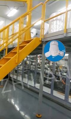 La máquina clásica para pantalones de incontinencia para adultos levanta la máquina de pañales